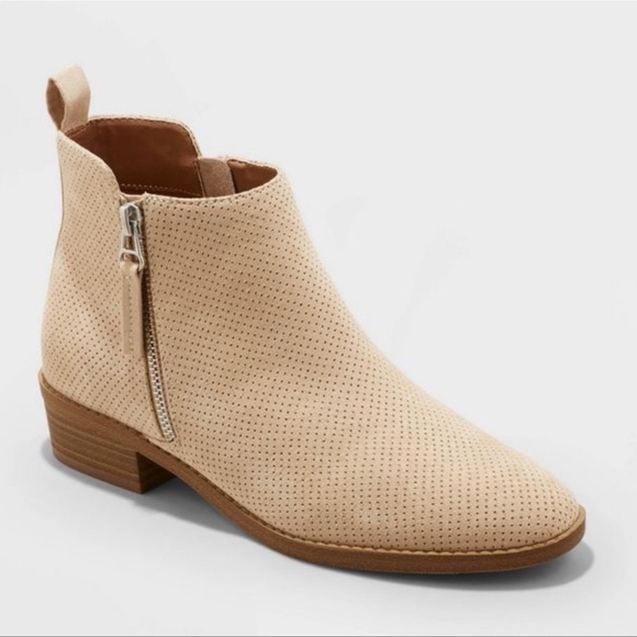 UNIVERSAL THREAD MARLIS BOOTS / BOOTIES MEMORY FOAM SIZE 9 New - Picture 13 of 13